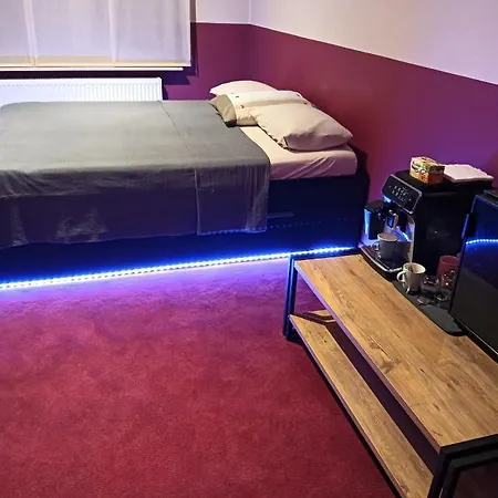 Apartment Aes Sedai Kinetic Spa, Living & Airport Shuttle Services